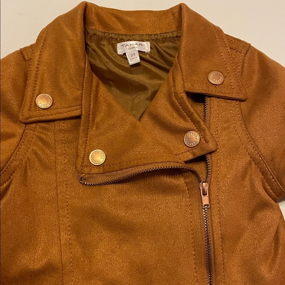 Tahari Toddler Girl Size 2T Tan Faux Suede Moto Inspired Jacket - Picture 3 of 6
